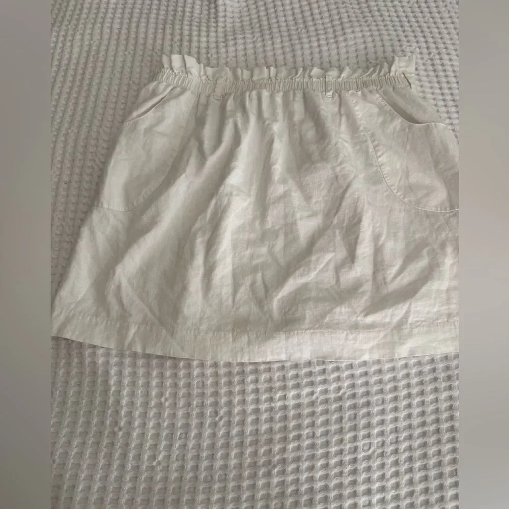 Lilly Pulitzer White Lace Elastic Skirt with pockets